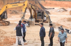 Pemprov Riau Hentikan Dua Aktivitas Tambang MBLB Tanpa Izin di Kampar